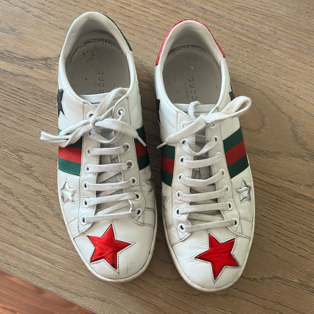 Gucci star sneakers